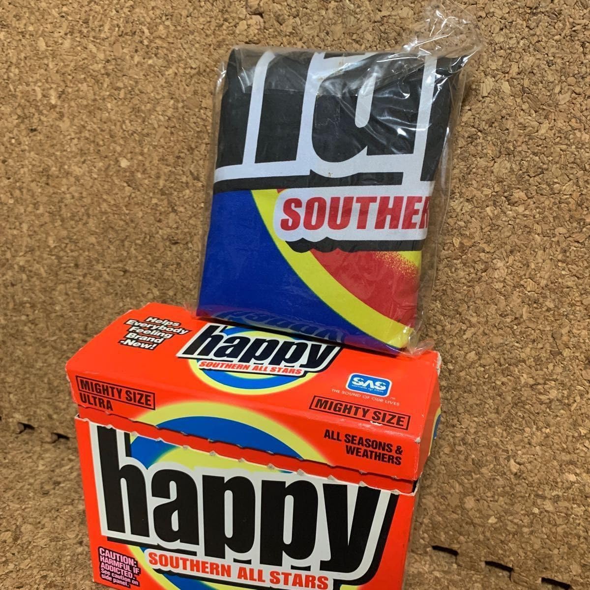 サザンオールスターズ 法被（アルバム「HAPPY」の付属品） Amazon.co